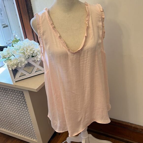 LC Lauren Conrad pale pink ruffle V tank top Size XXL New - Picture 2 of 11